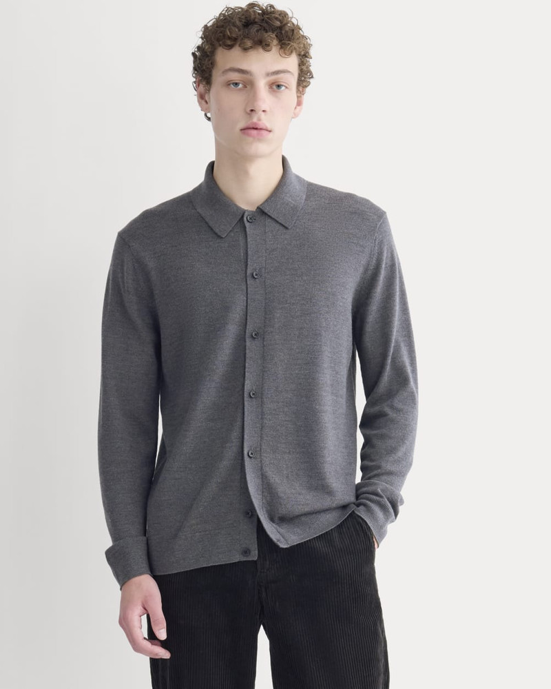 EVERLANE ULTRASOFT BUTTON-DOWN SWEATER outlook