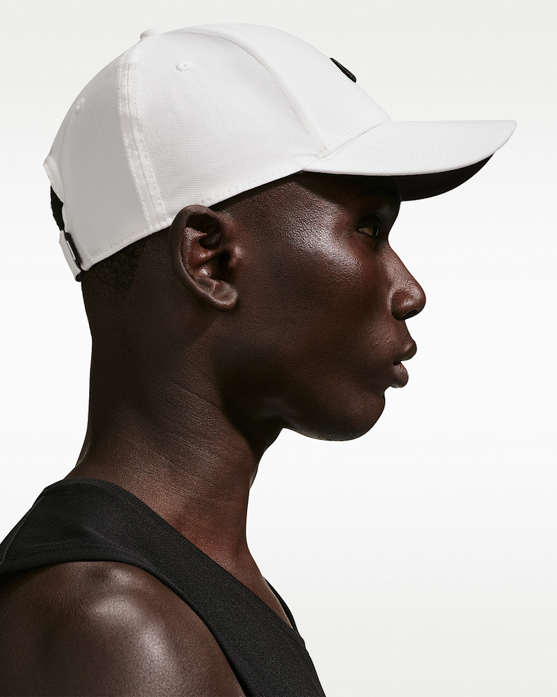 Nike Dri-FIT Club Structured Swoosh Cap 4