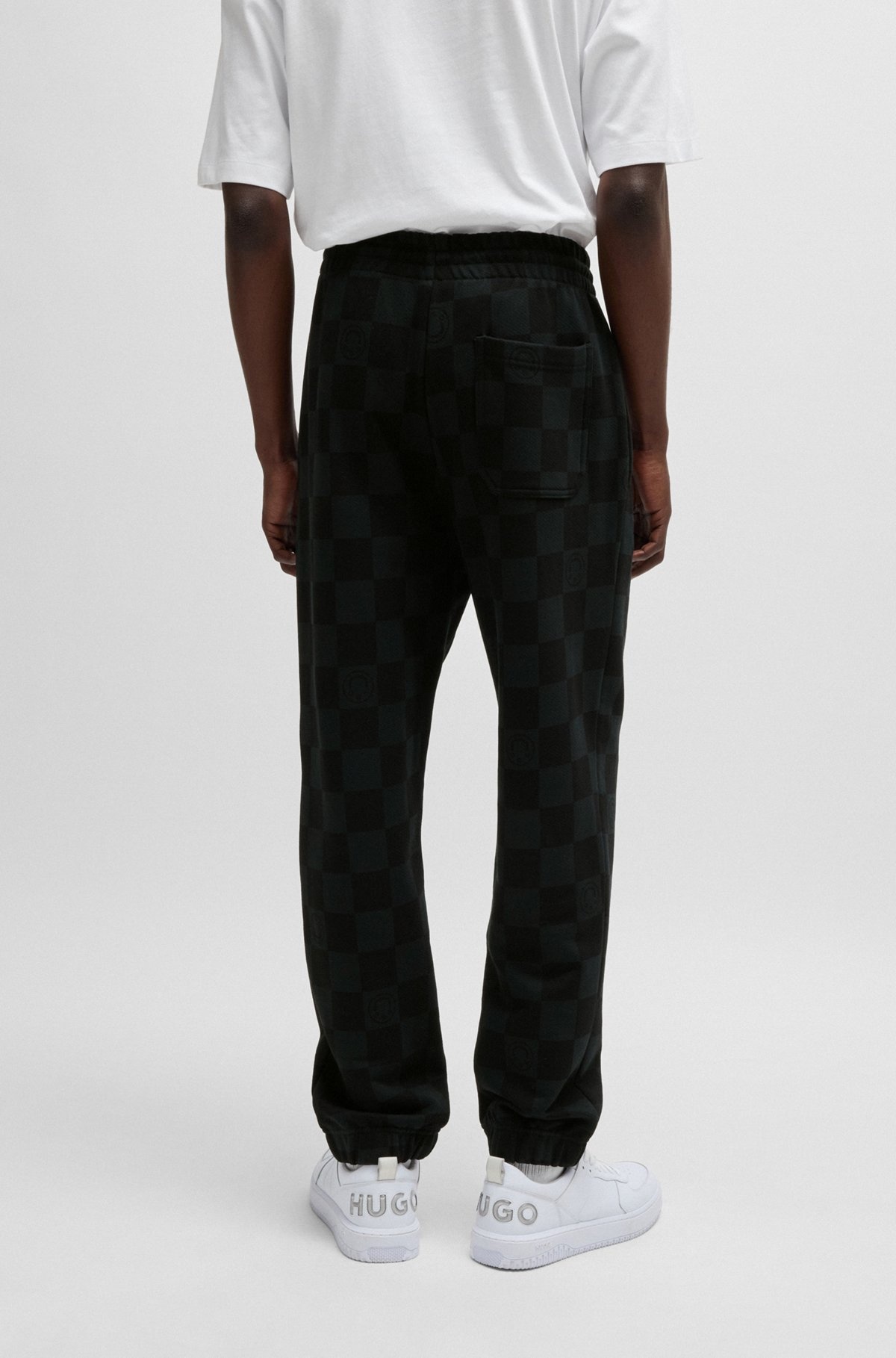 LOOSE-FIT TRACKSUIT BOTTOMS WITH CHECKERBOARD PRINT - 5