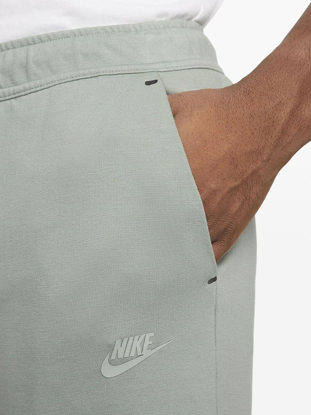 Tech Fleece "Mica Green/Mica Green" shorts - 2