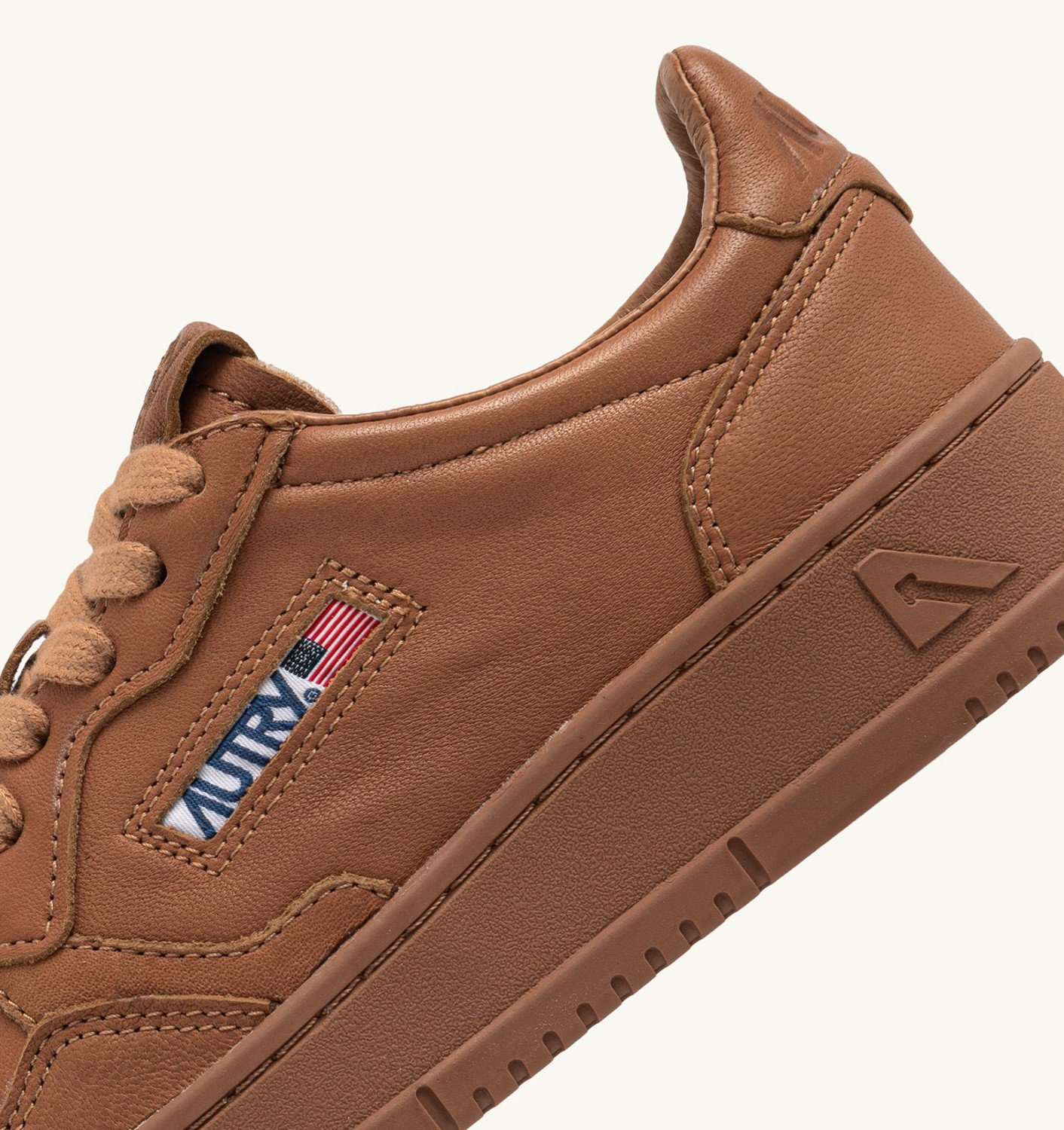 MEDALIST LOW SNEAKERS IN SAND STORM NAPA LEATHER - 6