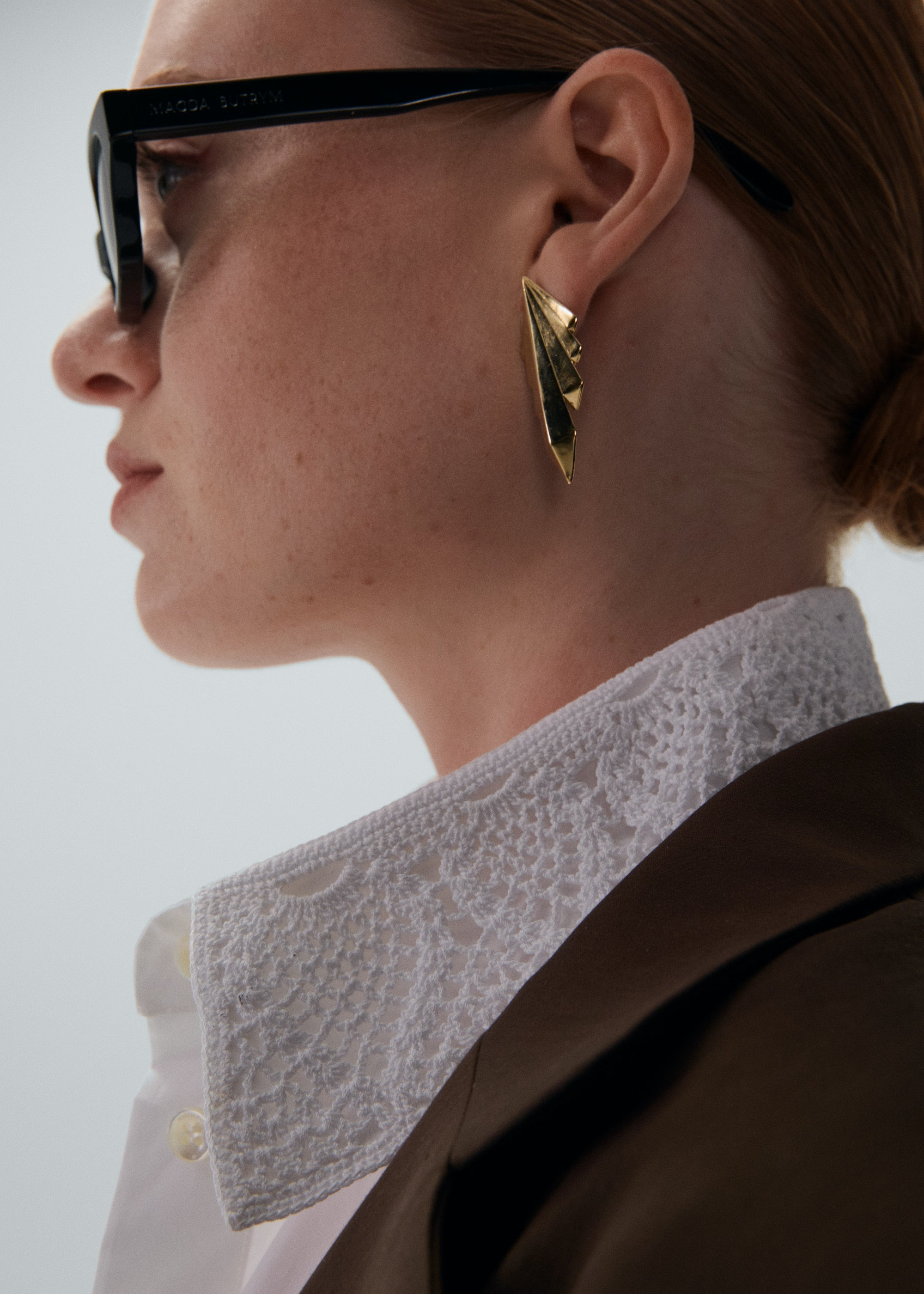 Crochet collar button-up shirt in white - 5