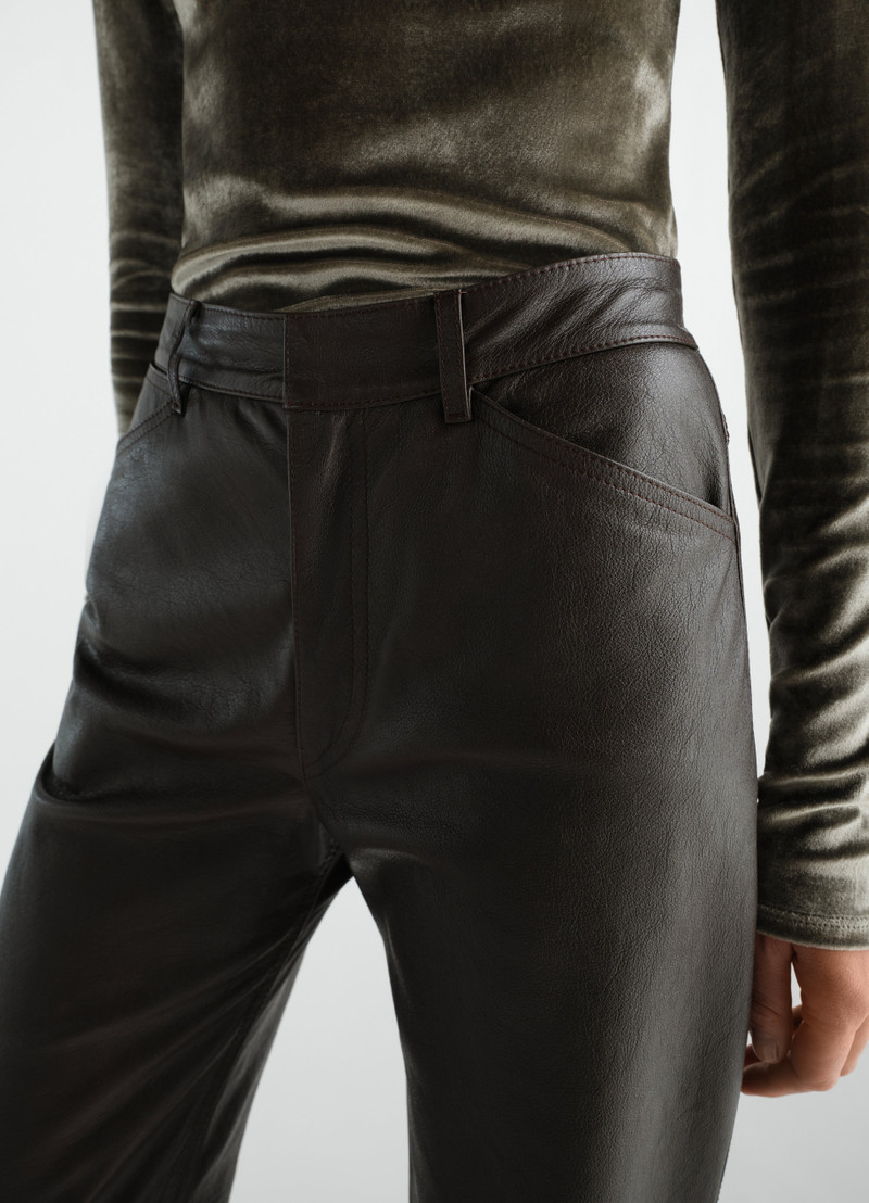 STRAIGHT PANTS IN GLOSSY LEATHER 6