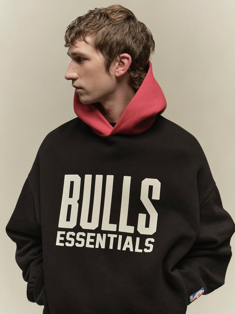 ESSENTIALS Essentials Bulls Hoodie outlook