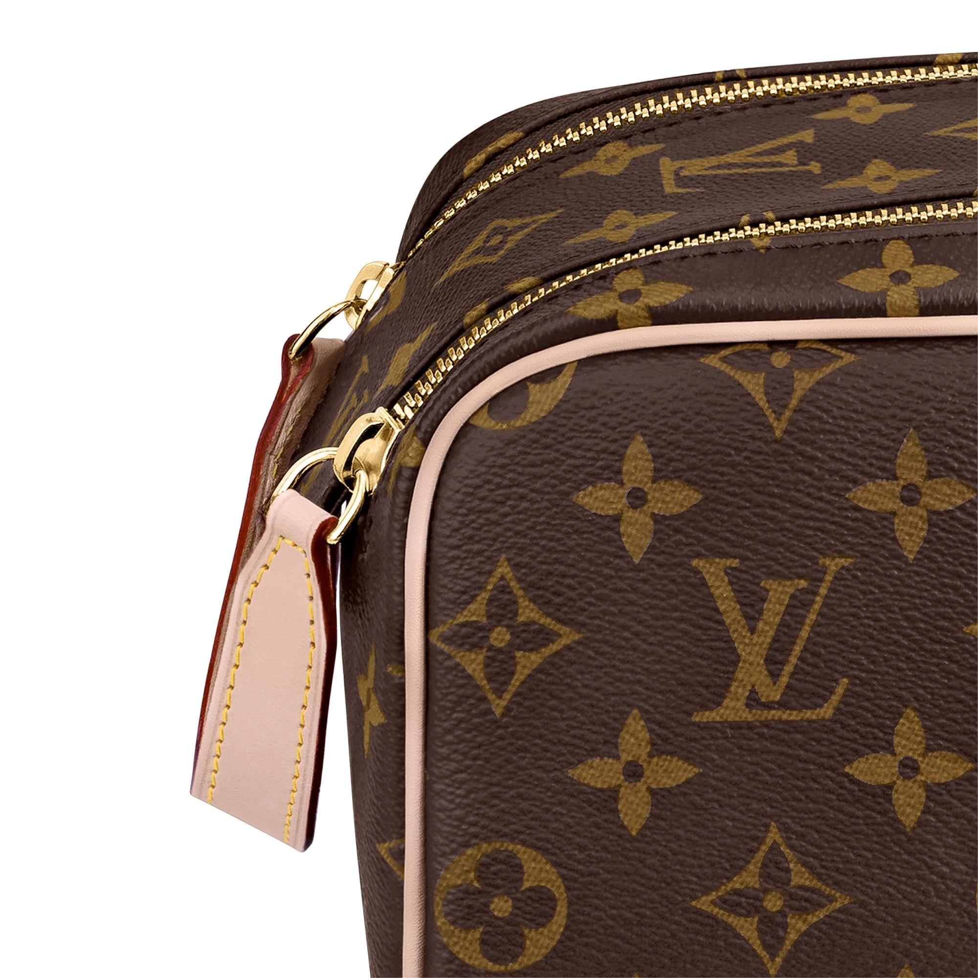 Poche Toilette NM Monogram Canvas - Travel