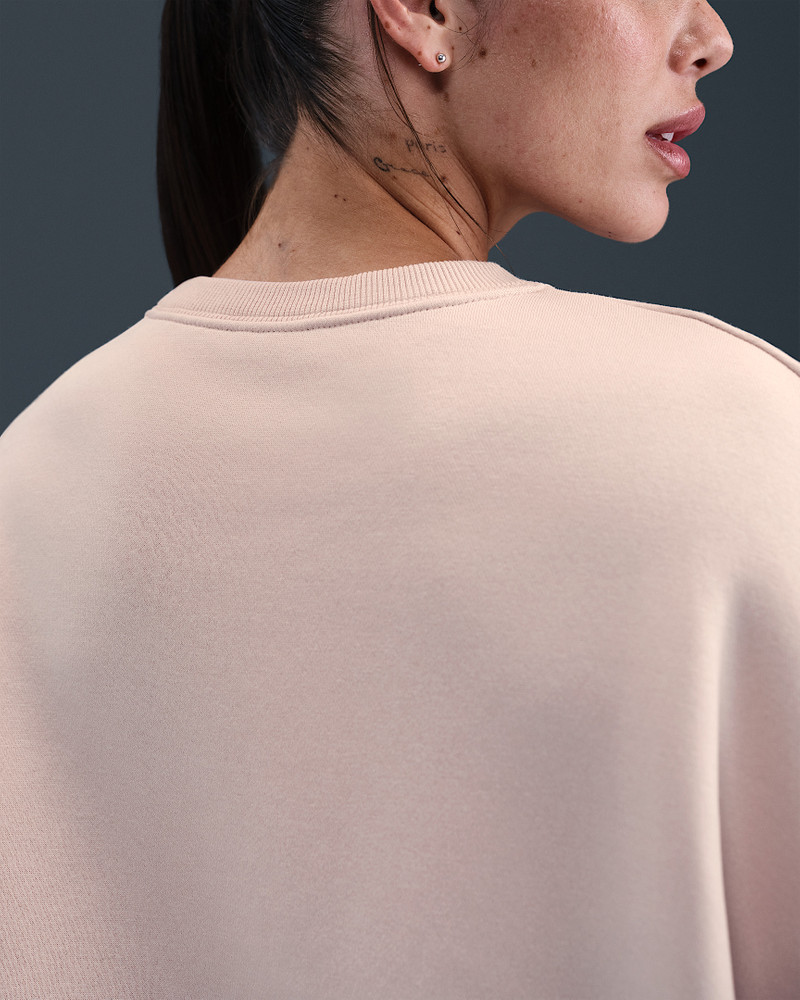 Nike NikeCourt Heritage Phoenix Fleece Women's Over-Oversized Crew-Neck Sweatshirt outlook