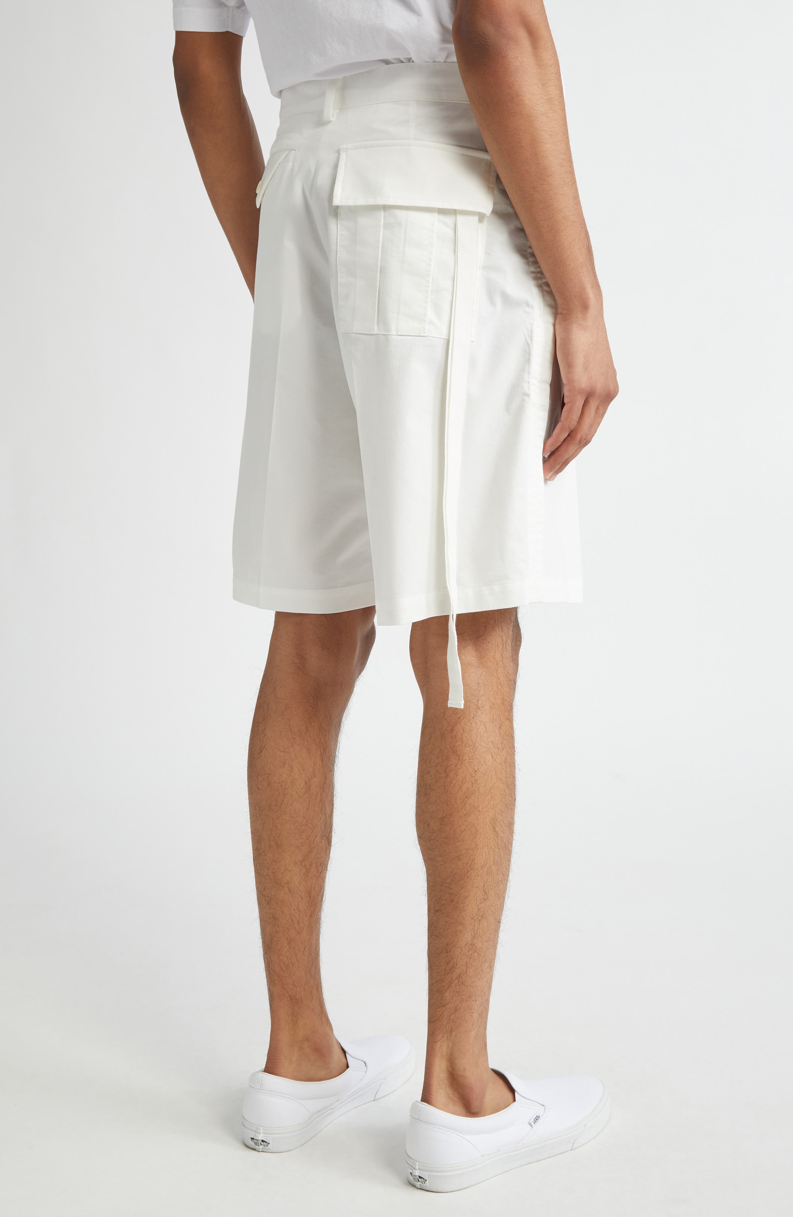 Undercover Pleat Front Bermuda Shorts in White at Nordstrom - 3