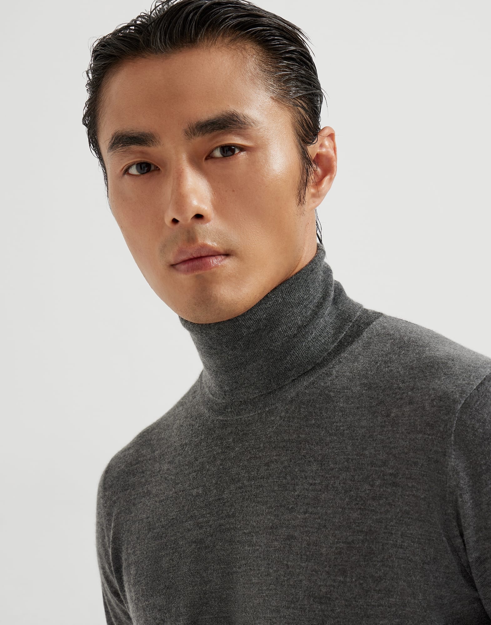 Cashmere and silk lightweight turtleneck sweater - 3