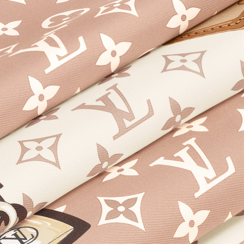 Monogram Confidential Square 90 3