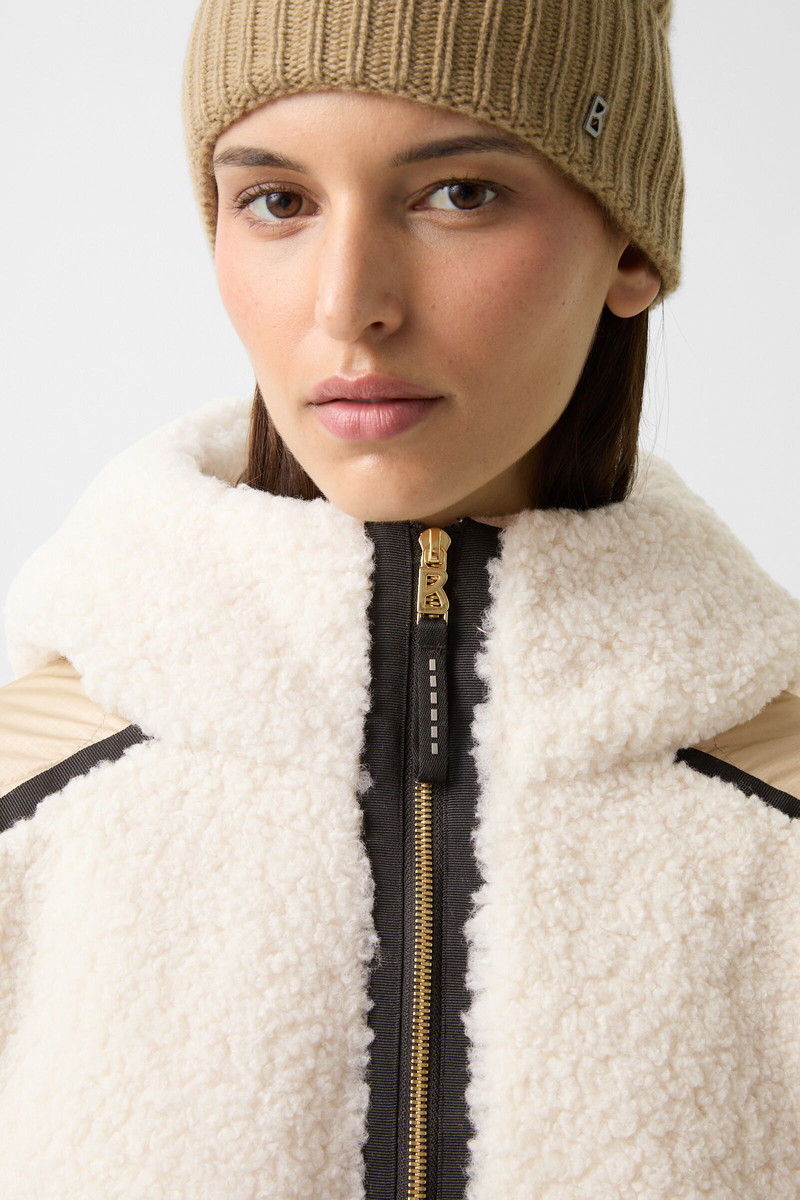 Kora ski jacket in Off-white/beige 5
