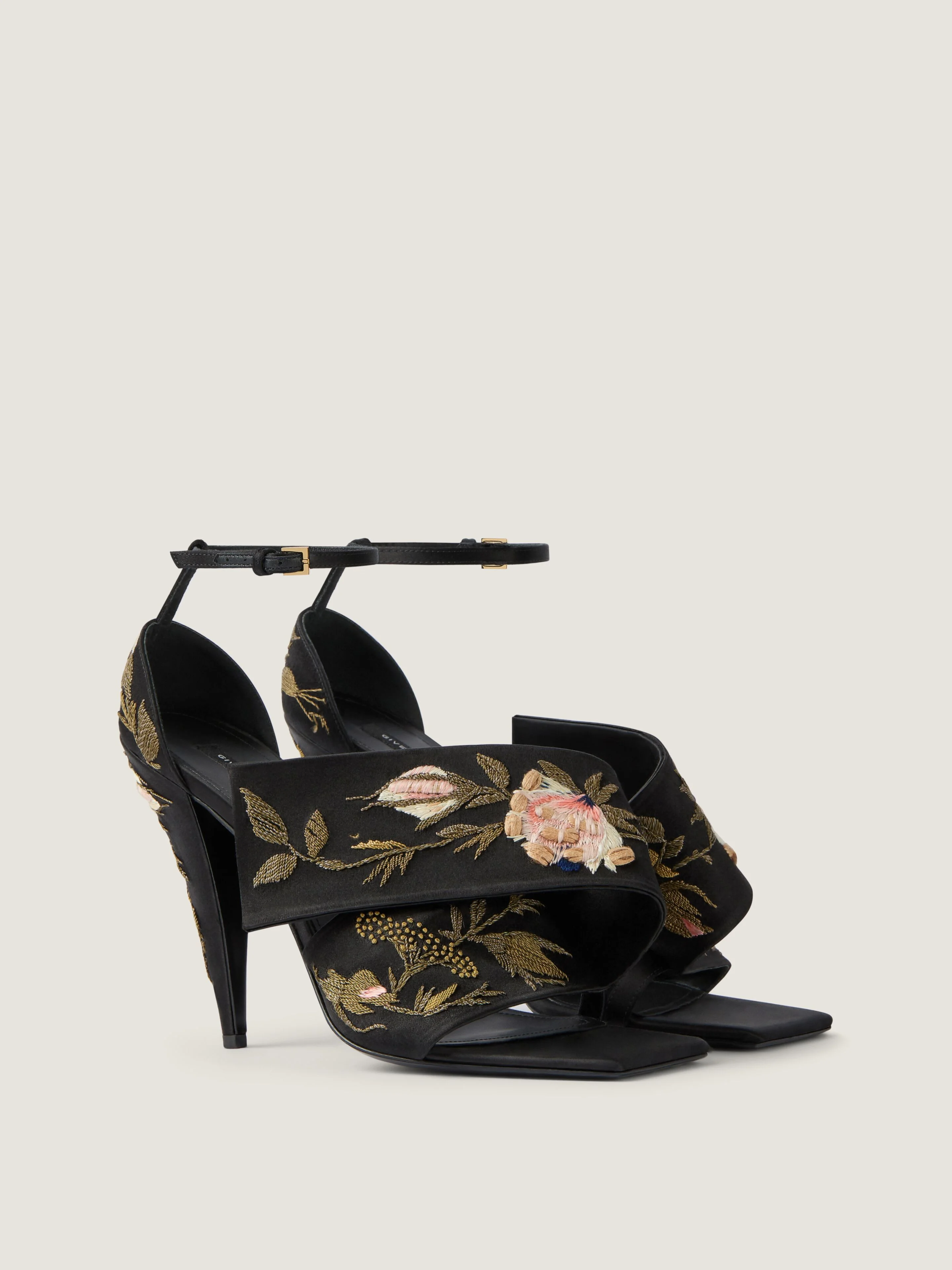 SLICED SQUARE HEELED SANDALS WITH FLORAL EMBROIDERIES - 1