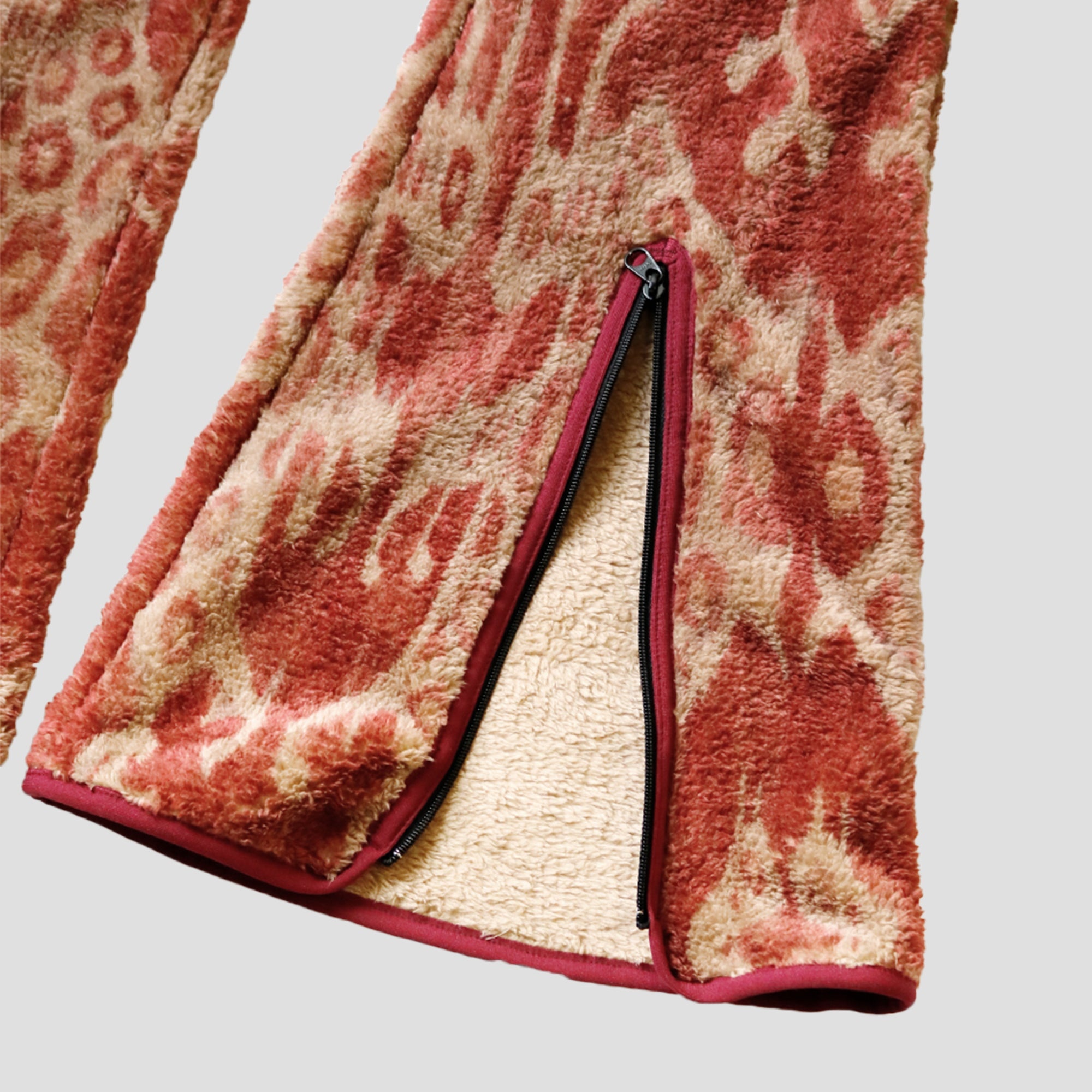 JAVA KASURI FLEECE FLARE PANTS - RED - 5