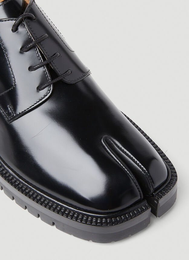 Maison Margiela Tabi Derby Shoes in Black | lncc | REVERSIBLE