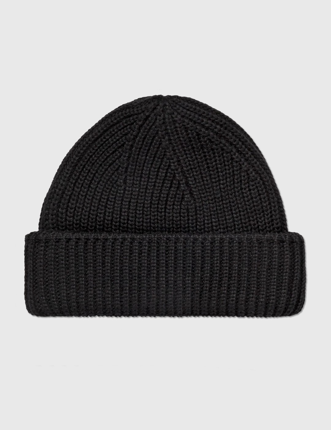 帽子 HELIOT EMIL HAT beanie Heliot Emil BEANIE W. METAL PLATE LOGO - BLACK | Garmentory