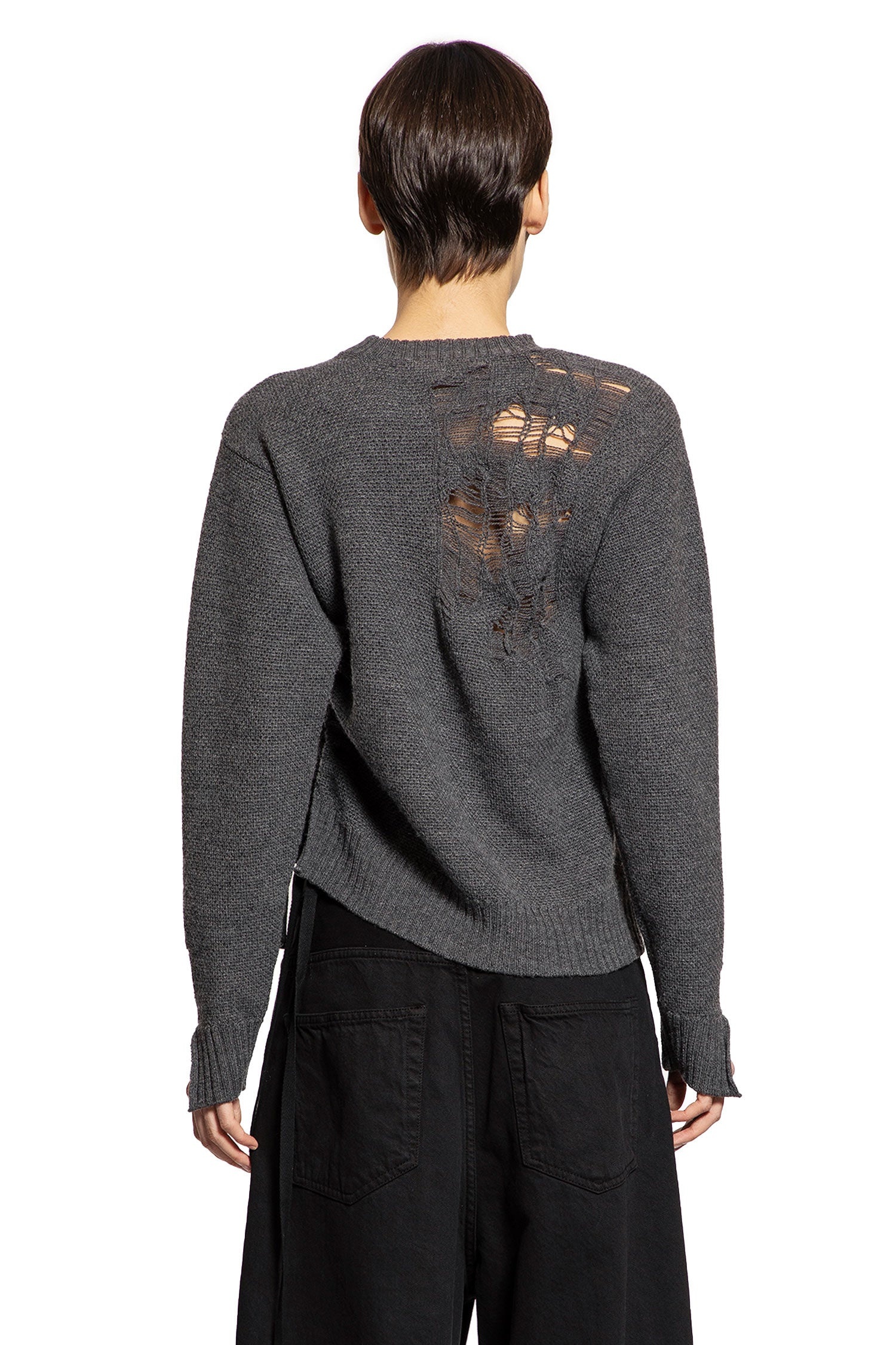 Gabriela-Destroyed-Seed-Stitch-Sweater - 3
