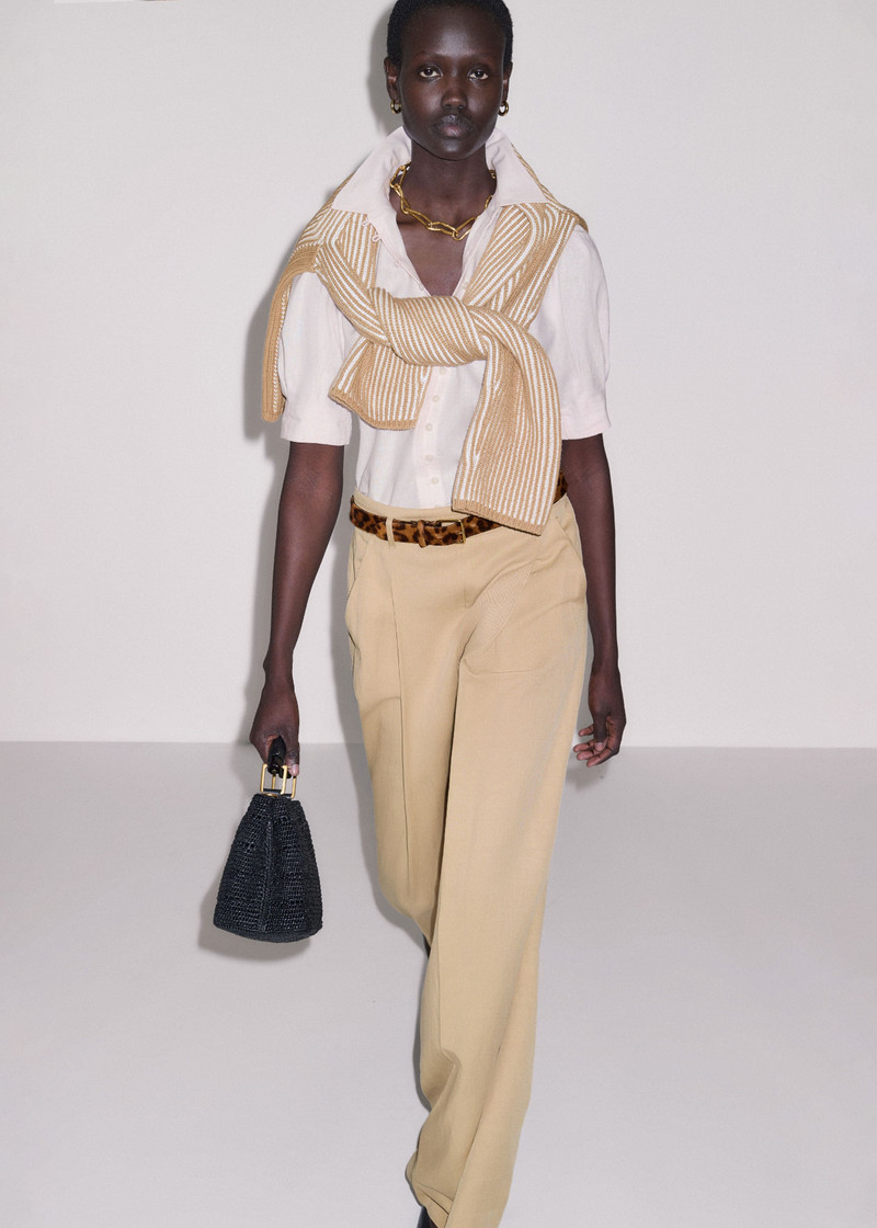 Feminine Sleeve Blouse 6