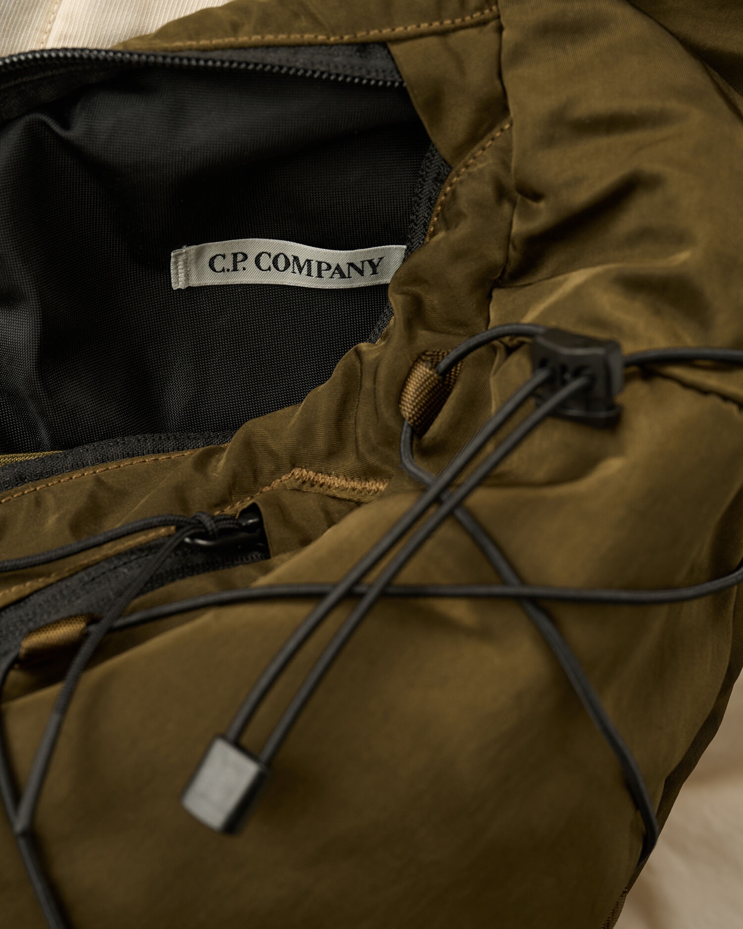 Nylon B Crossbody Rucksack - 4