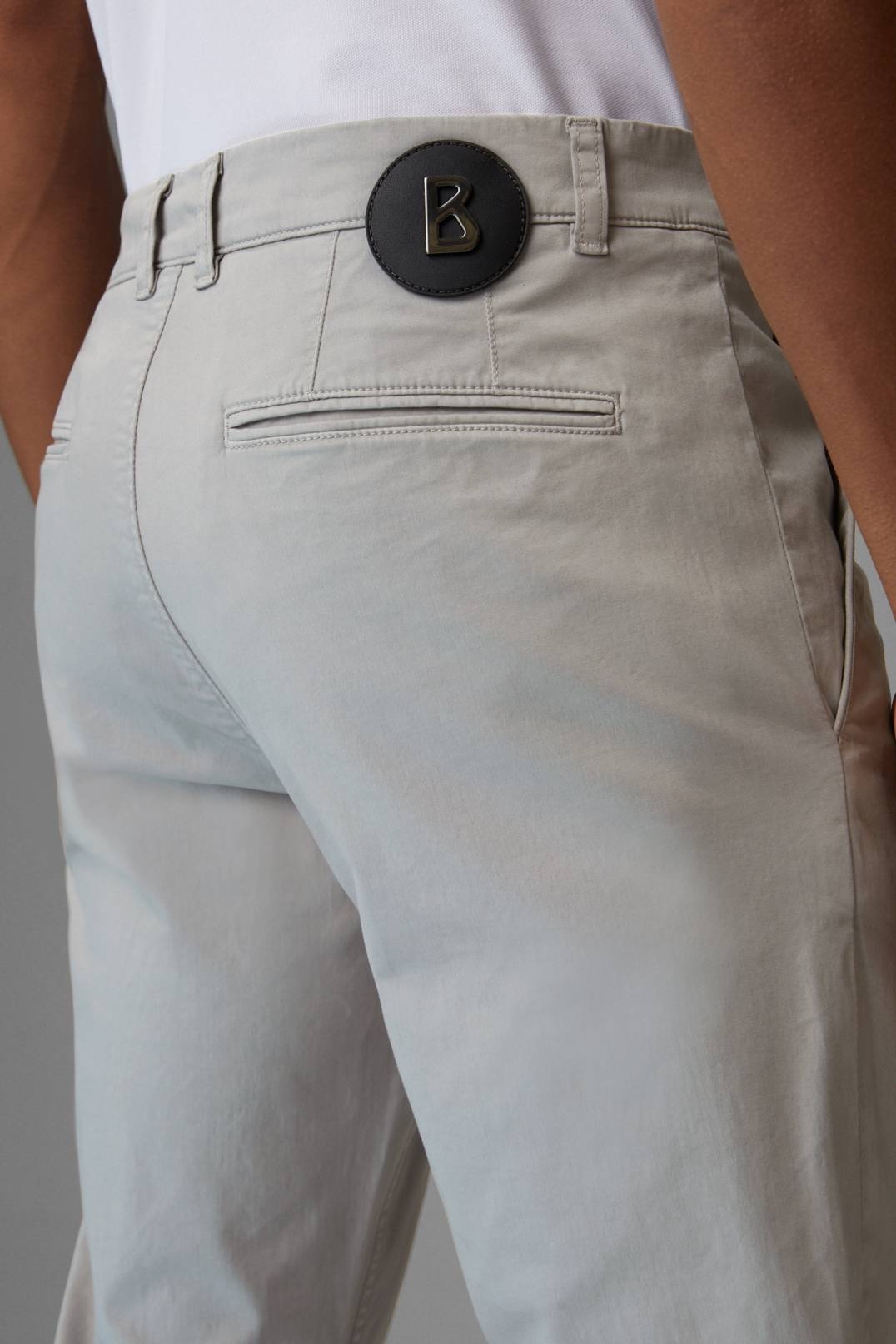 NIKO CHINOS IN LIGHT GRAY - 5
