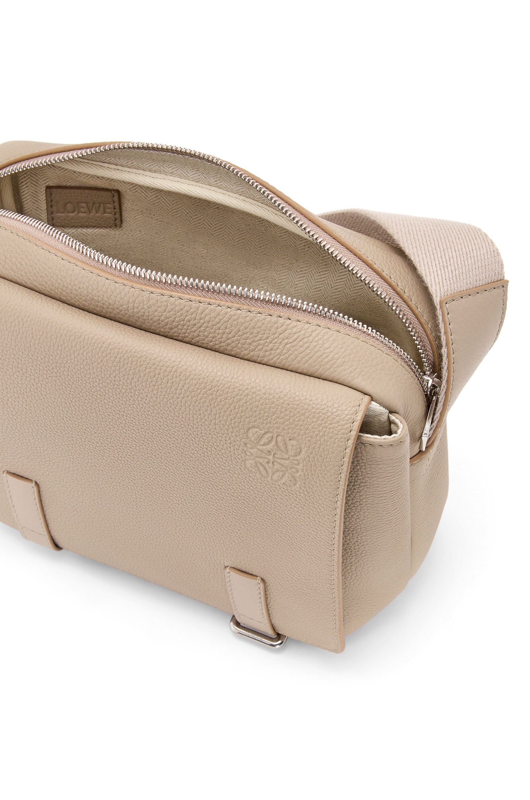 XS Military messenger bag in soft grained calfskin - 2