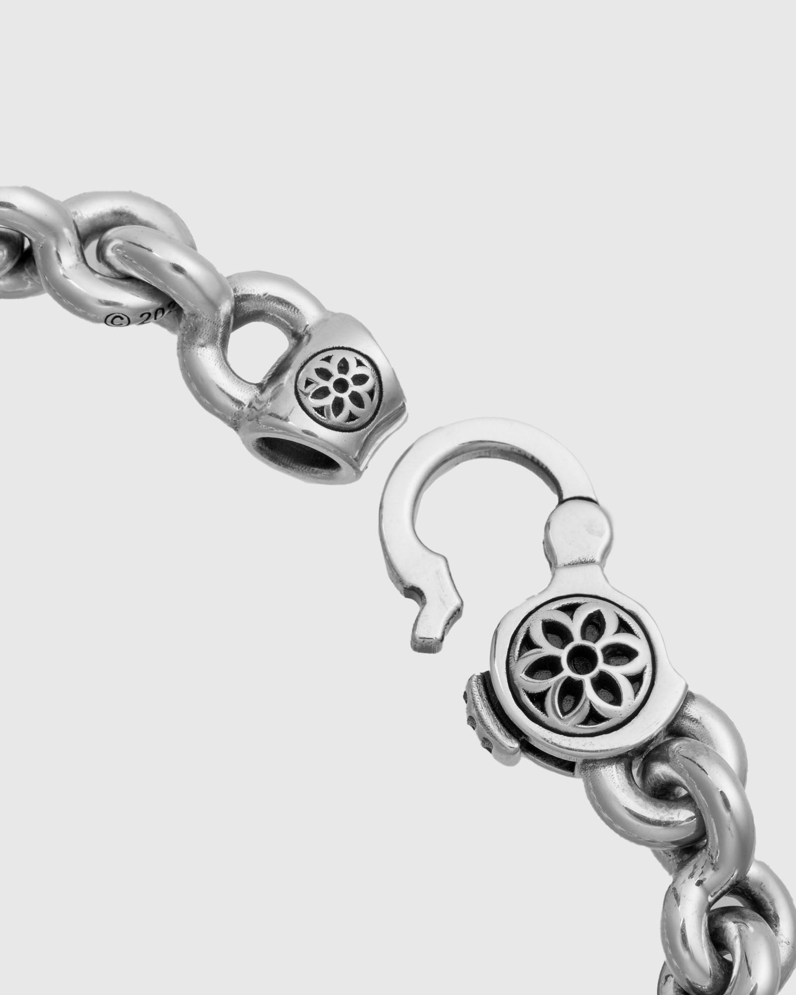 Fin Link Bracelet Size A in Sterling Silver - 4