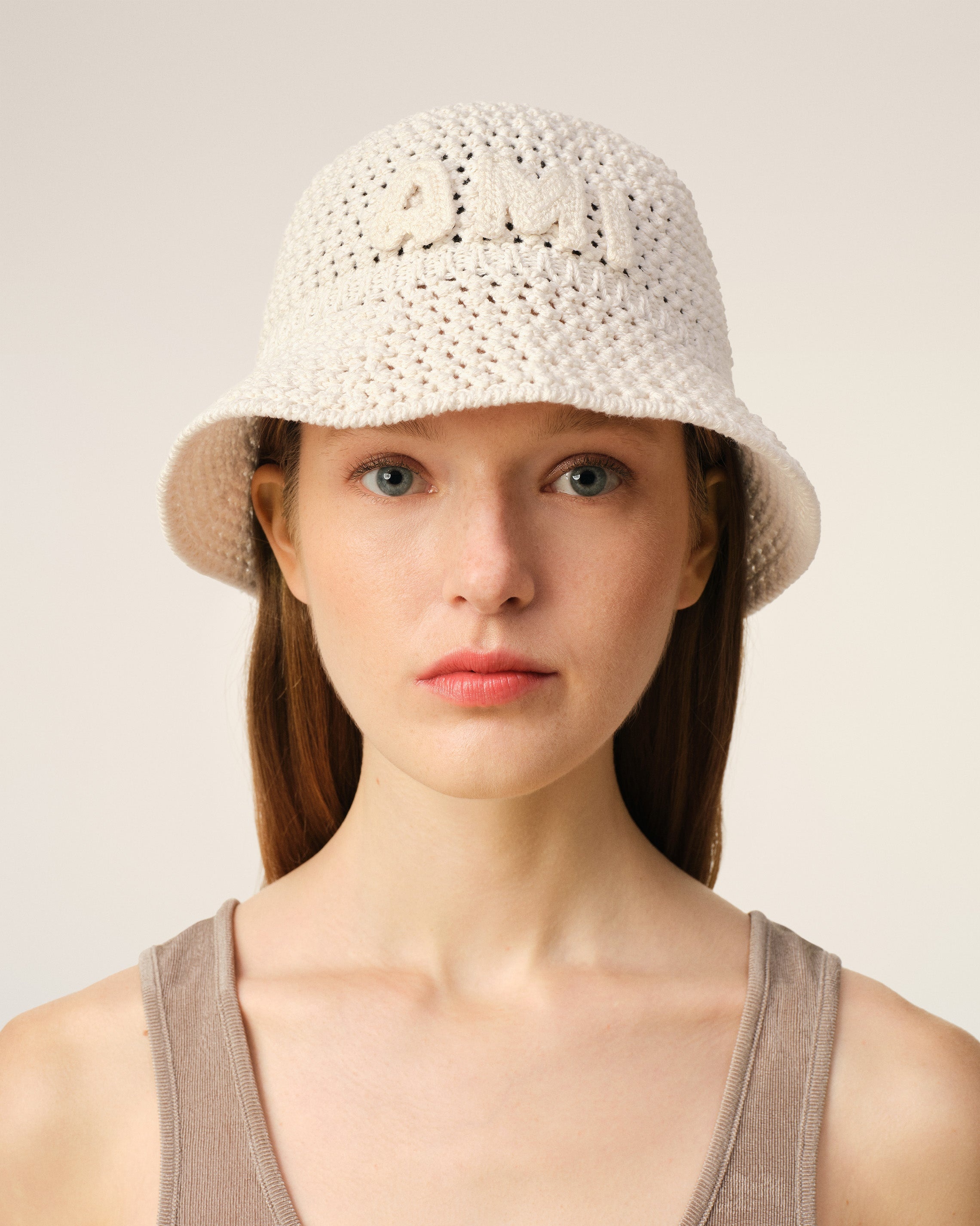 BEIGE KNIT AMI PATCH BUCKET HAT - 2