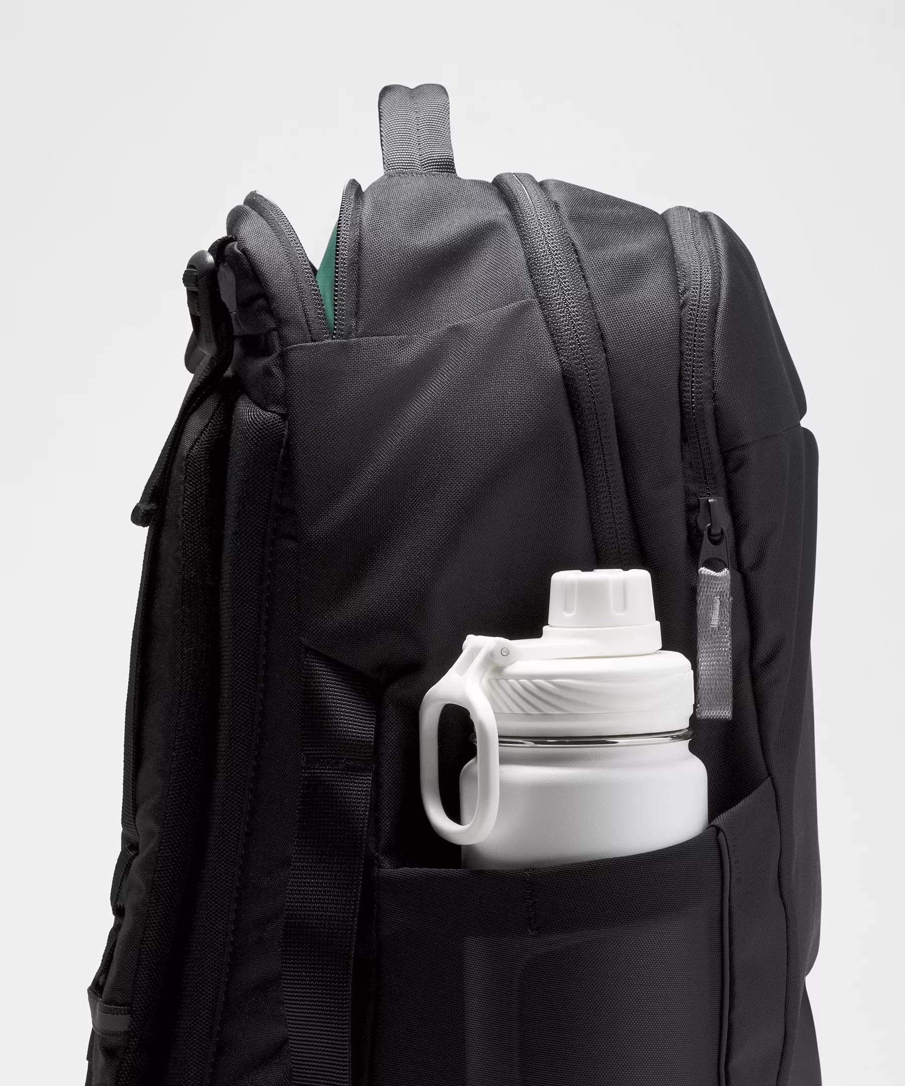 Triple-Zip Backpack 28L - 4