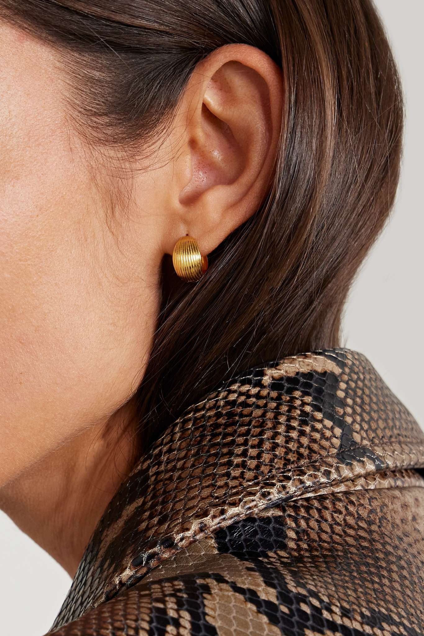 Reversible gold-tone hoop earrings - 5
