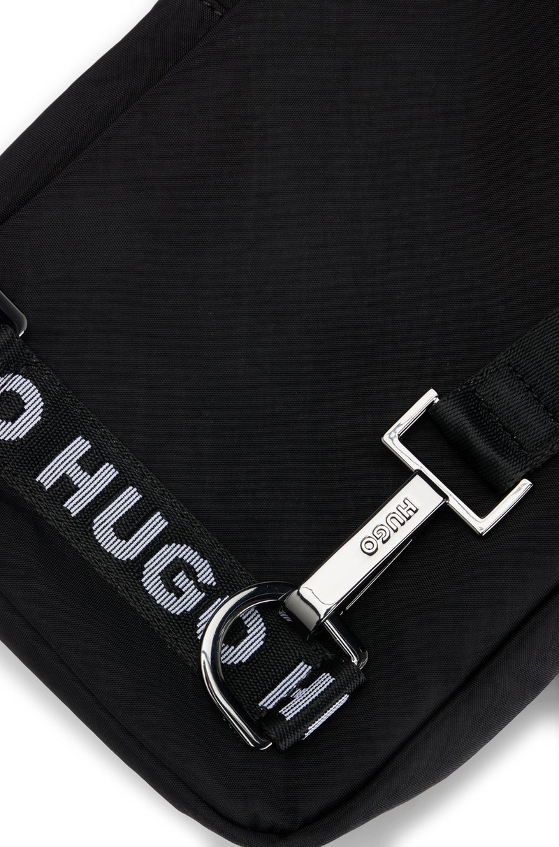 REPORTER BAG WITH CARABINER HOOK AND BRANDED STRAP 7