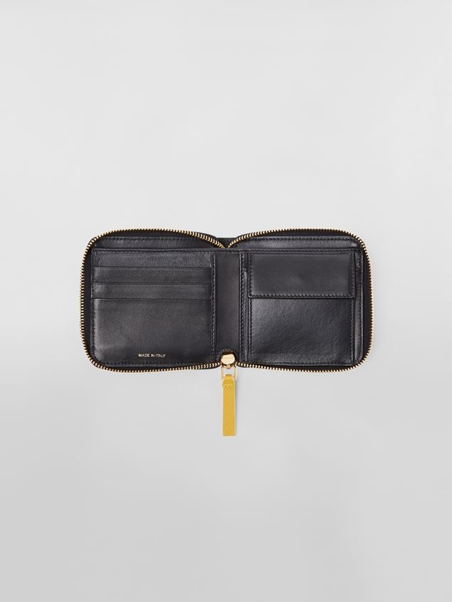 SQUARE ZIP-AROUND WALLET IN MONO-COLOURED SAFFIANO CALF LEATHER - 2