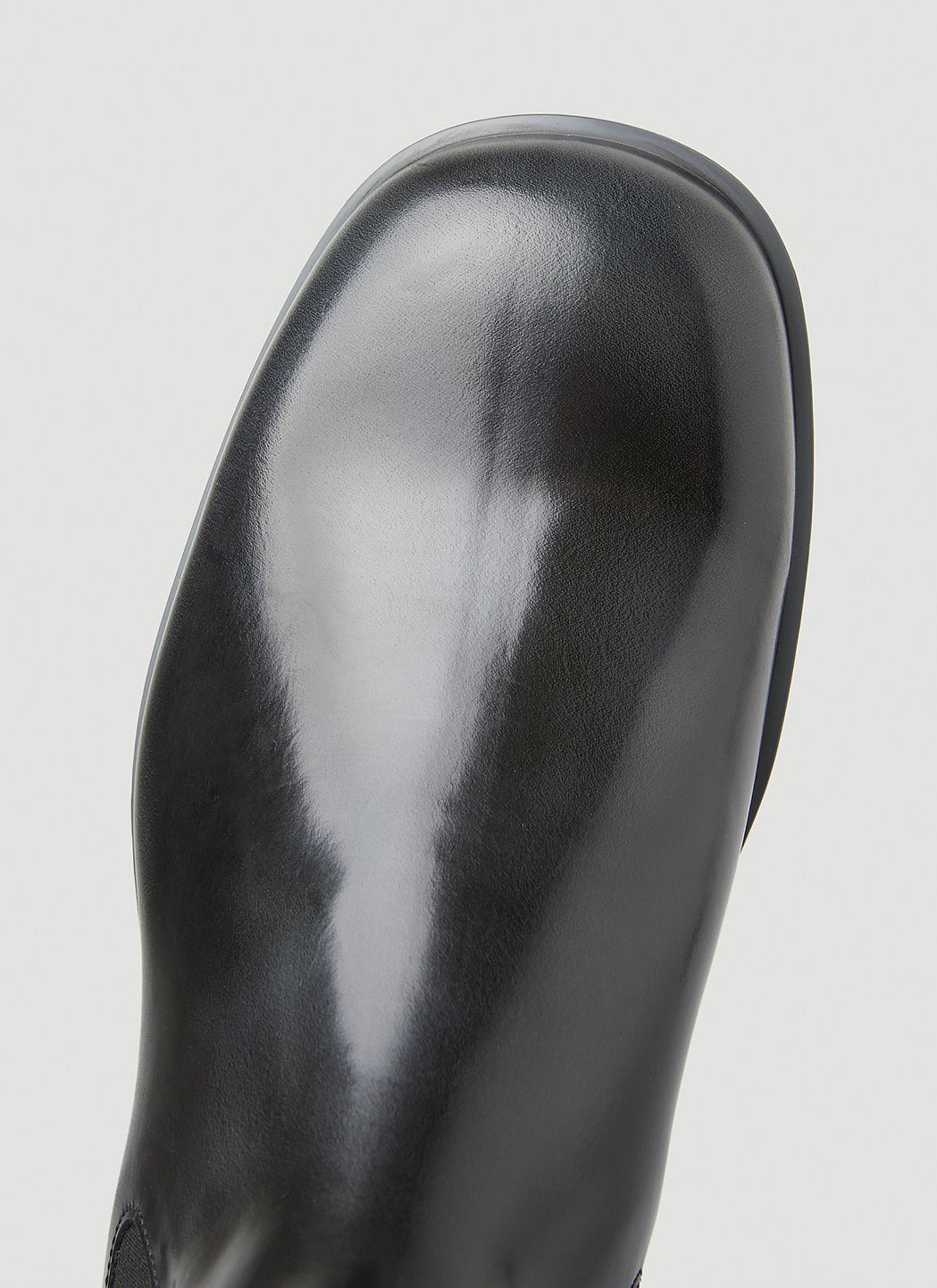 Maison Margiela Men Brushed Chelsea Boots - 7