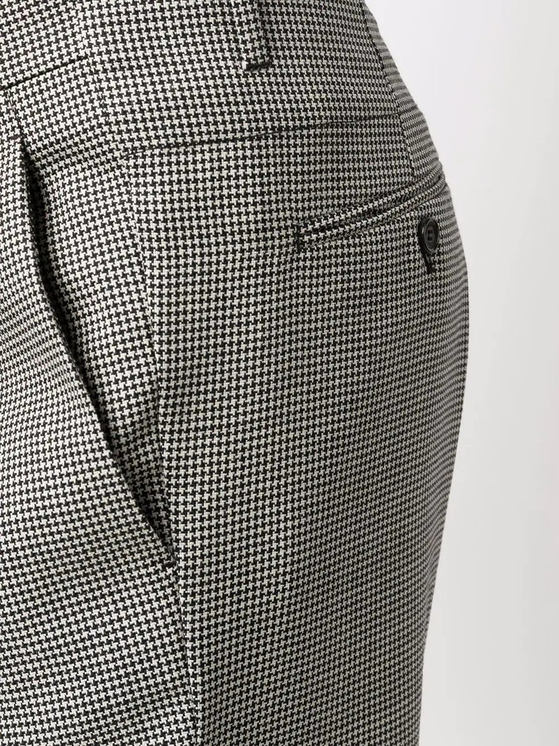 houndstooth-patterned cropped tailored trousers 5