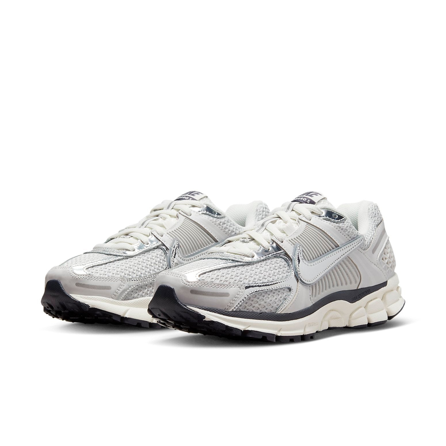 (WMNS) Nike Air Zoom Vomero 5 'Photon Dust Metallic Silver' FD0884-025 - 3