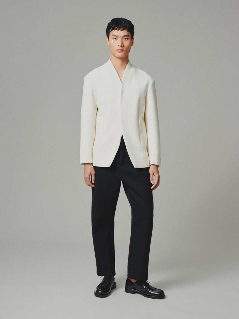 JACQUEMUS The Gardian pants outlook