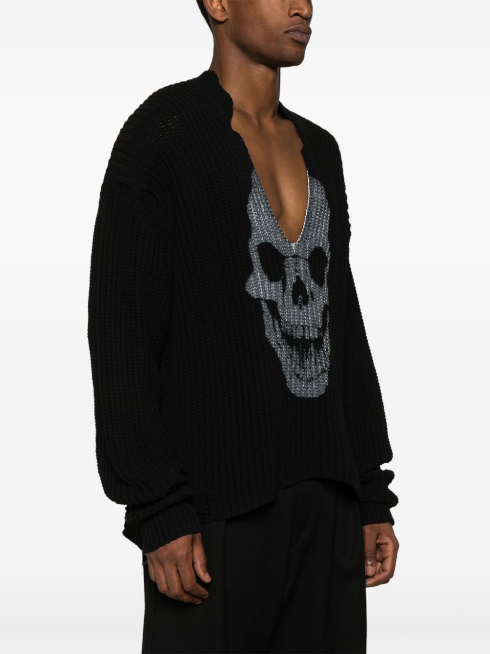 skull-print V-neck jumper - 4