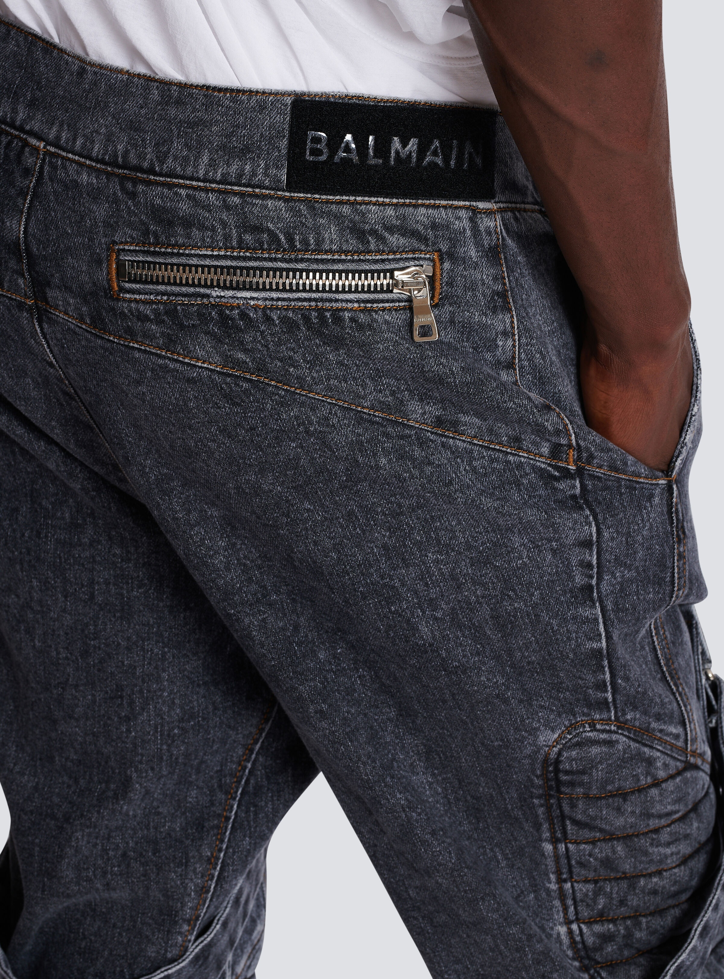 Cotton slim-fit jeans with straps - 8