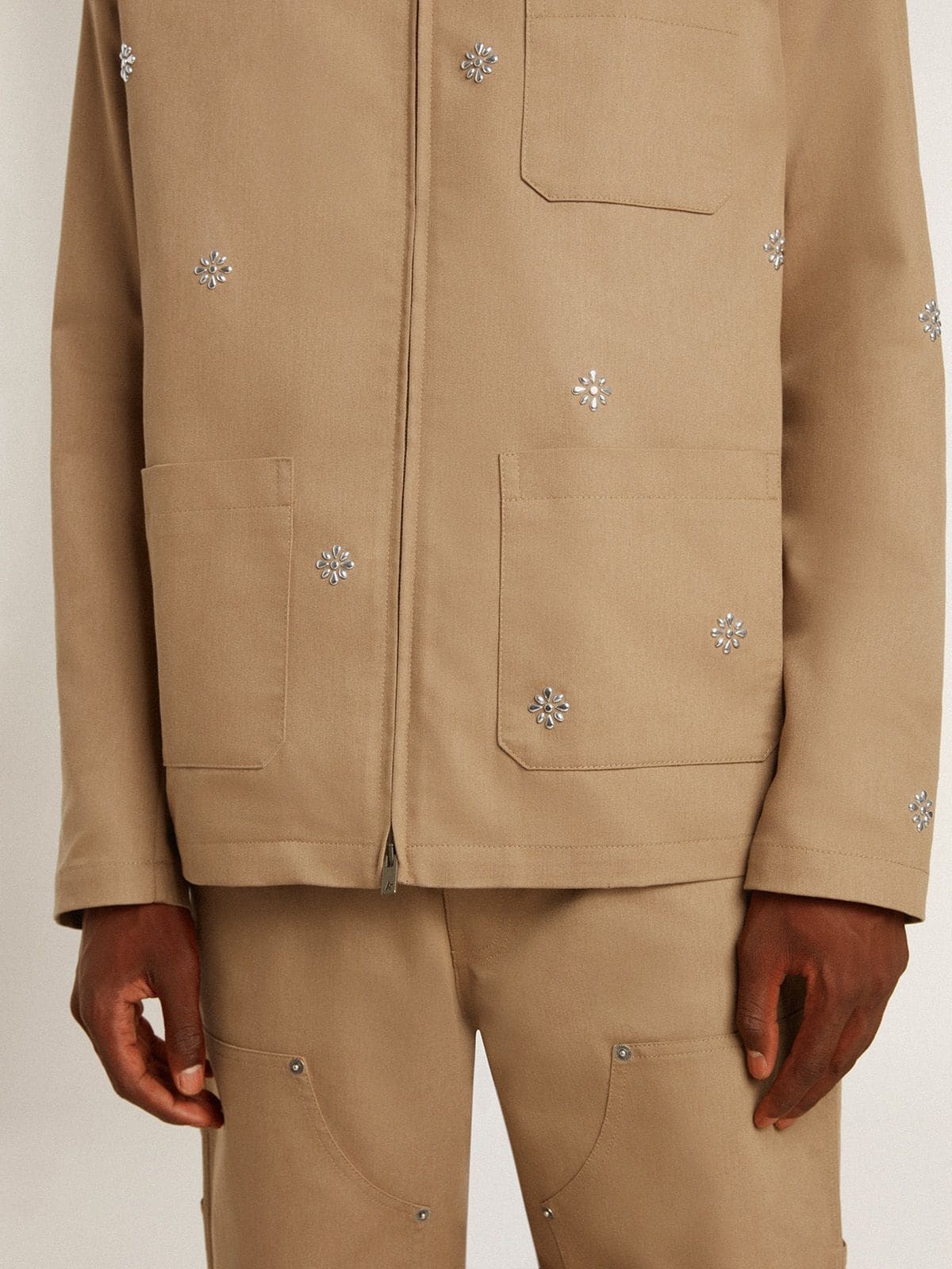 Men's beige jacket with floral embroidery and full zip - 5