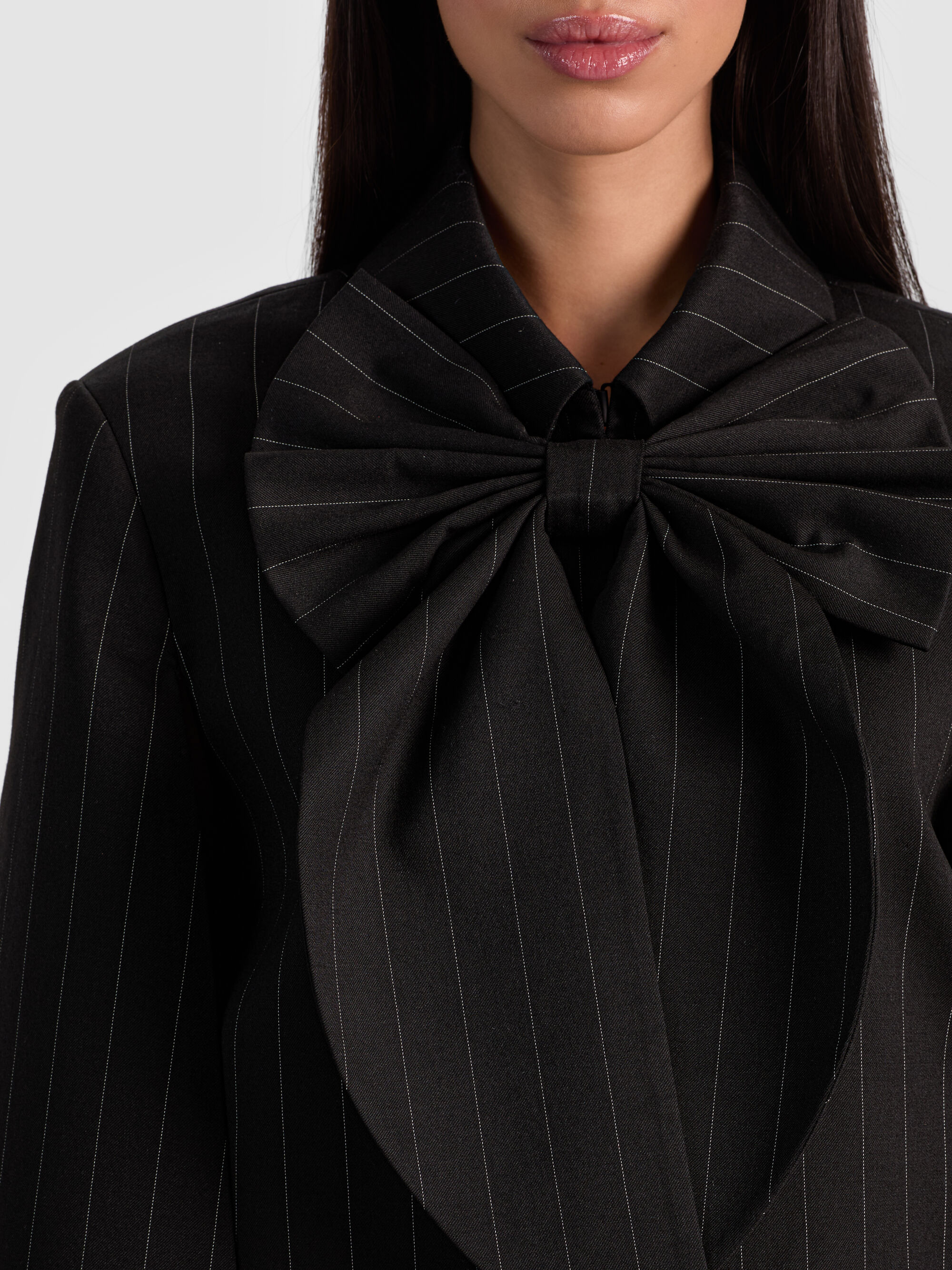 PHILIPPA BOW CAPE - 5