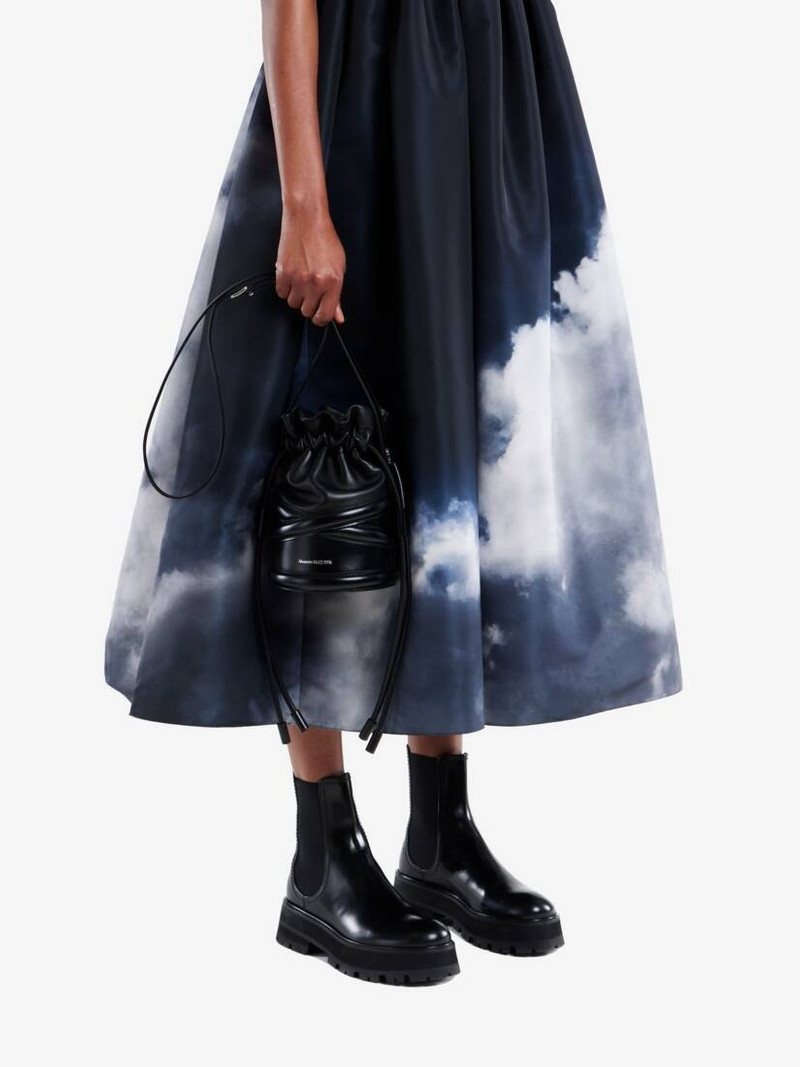 Alexander McQueen The Soft Curve in Black outlook