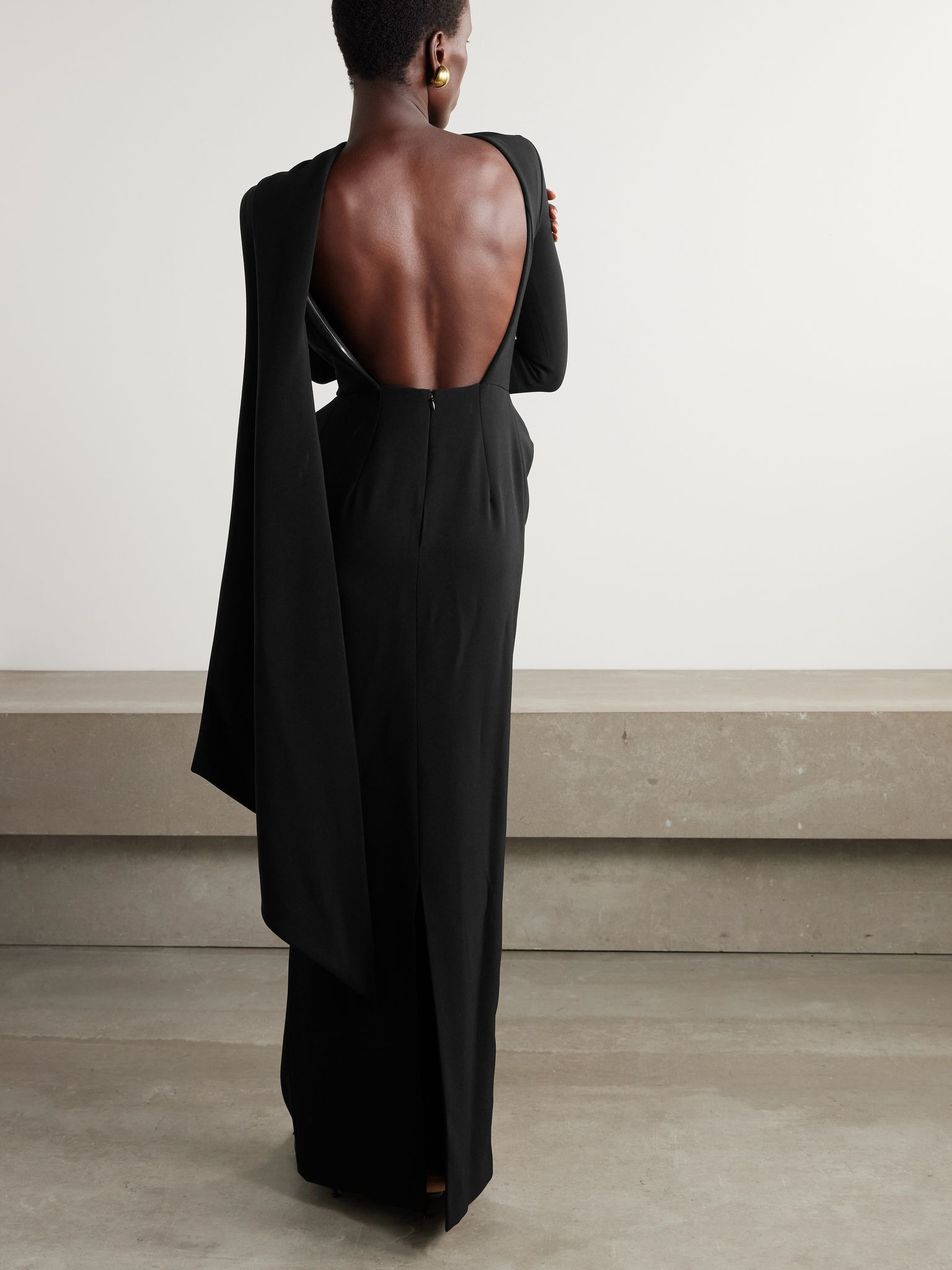 Cape-effect open-back crepe gown Black - 3