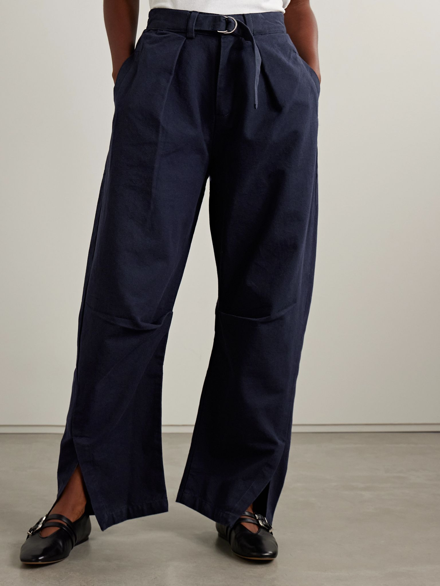 Carolyn belted pleated cotton-canvas barrel-leg pants Navy - 3
