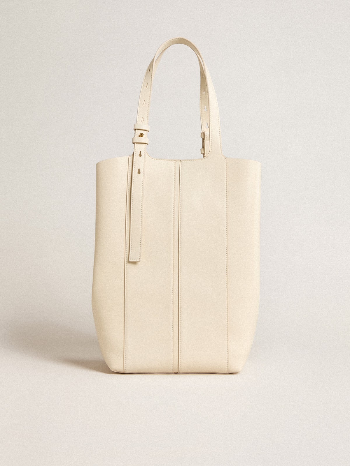 24/7 Bag in butter-colored leather with adjustable handles - 7