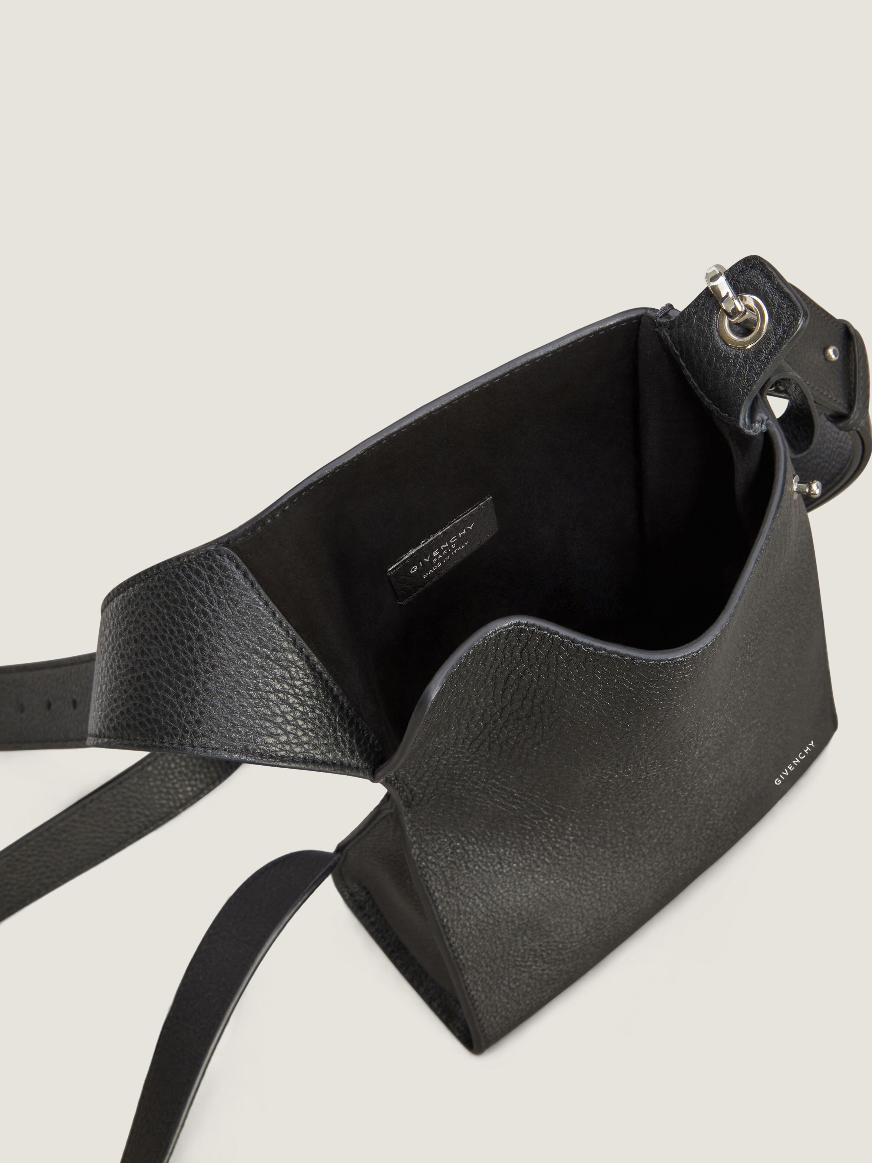 SMALL BELTED HOBO BAG IN GRAINED LEATHER - 5