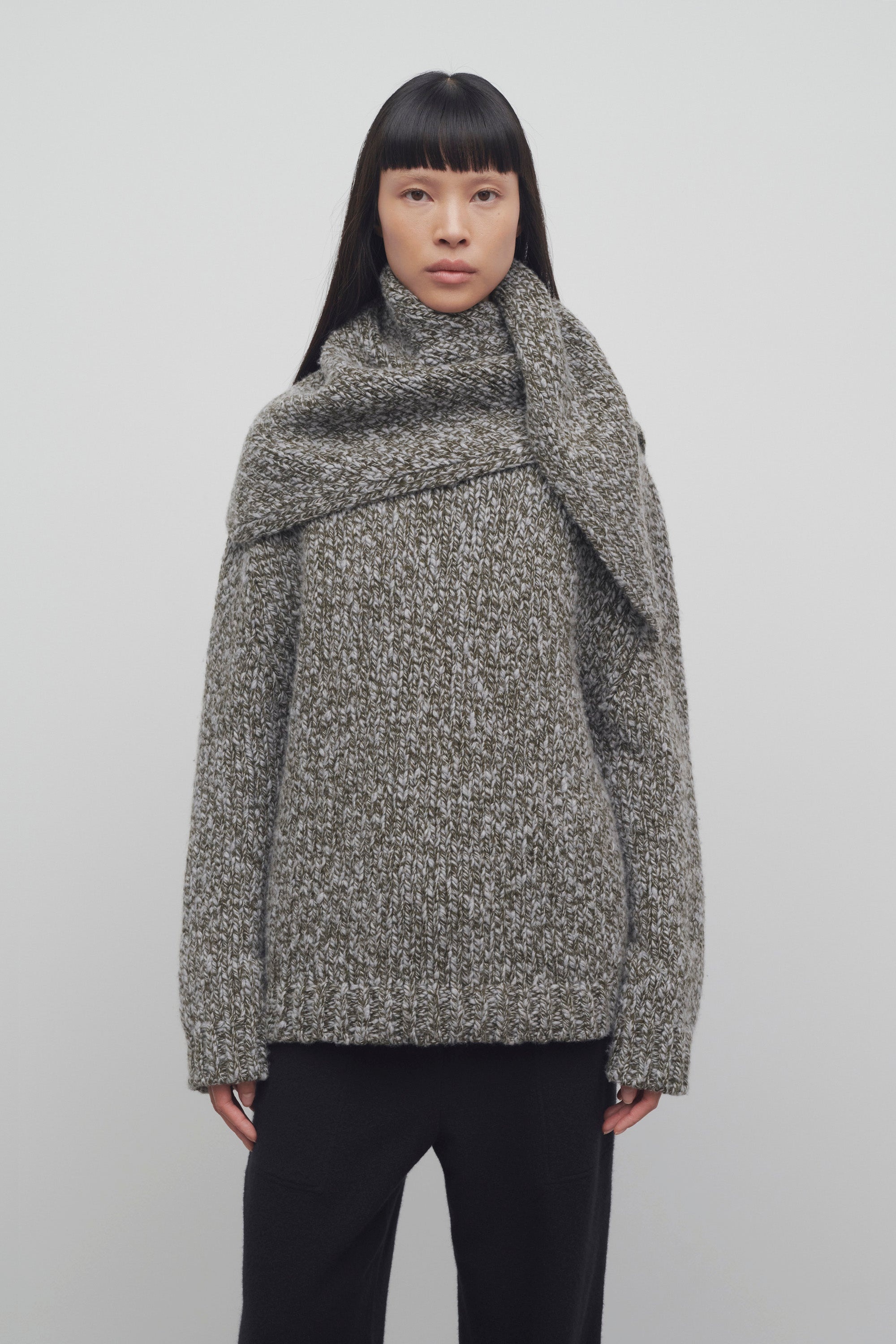 Hodge Scarf in Cashmere - 3