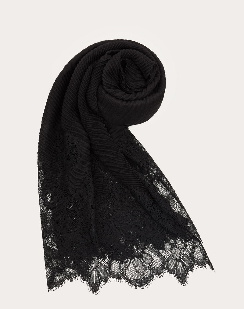 Pleated shawl 70x230 cm / 27.6x90.5” 1