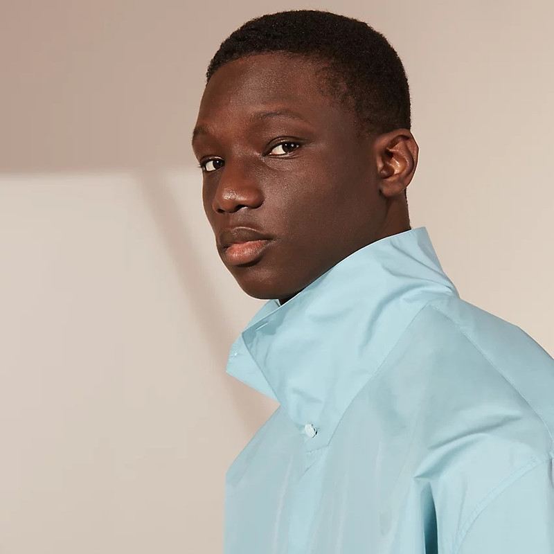 Boxy fit shirt with high collar 3