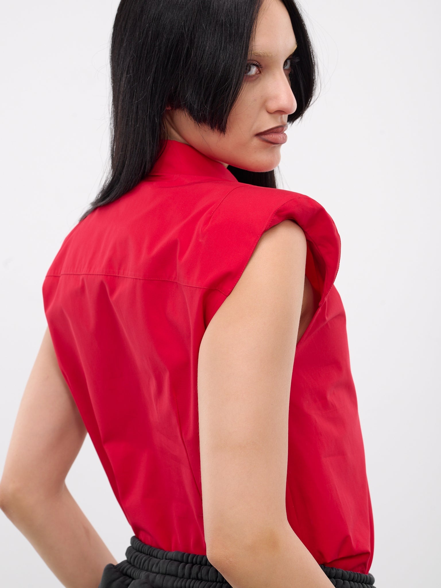 Collarbone Sleeveless Shirt - 5