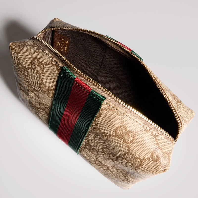 Medium cosmetic case with Web 3