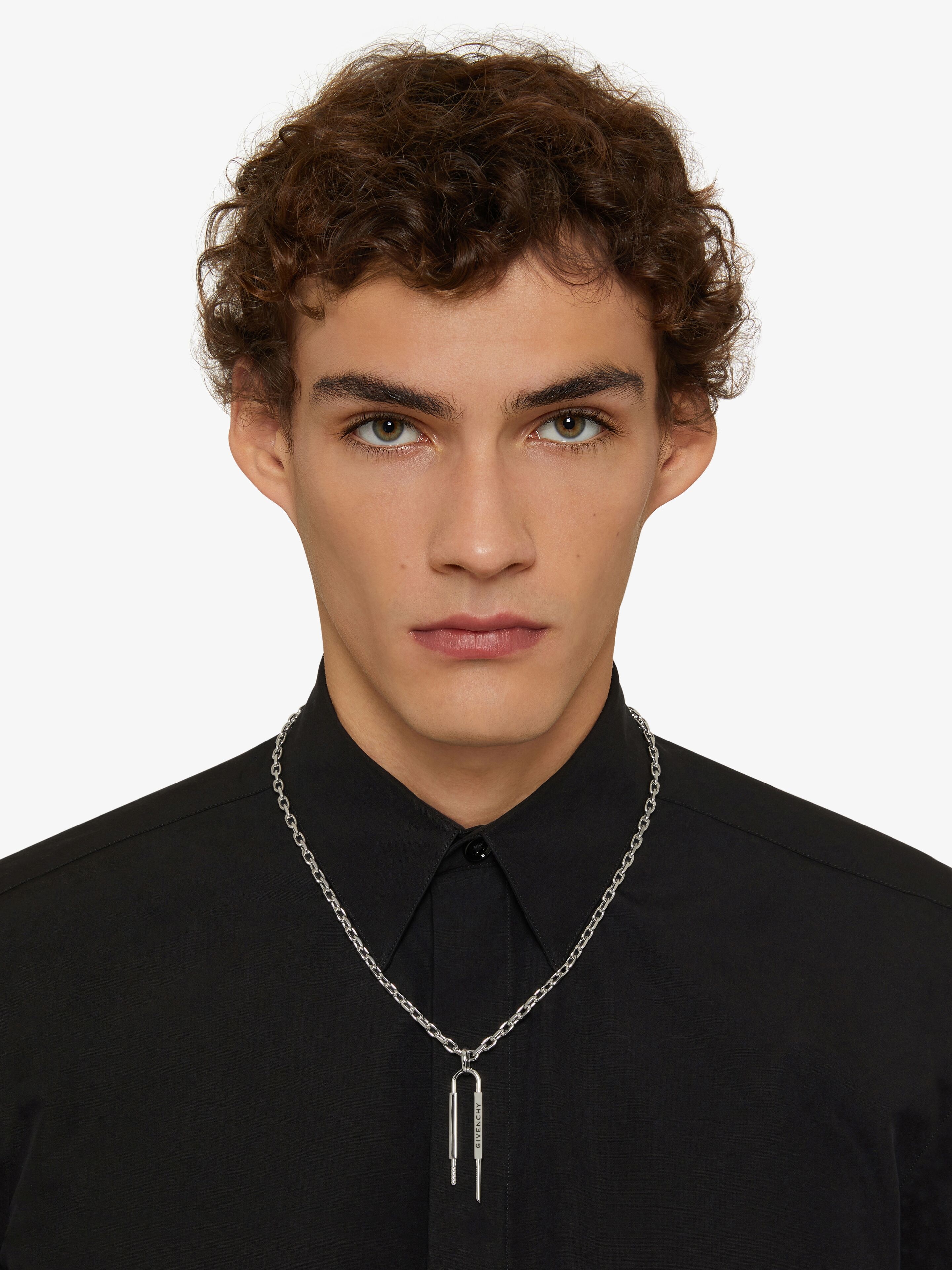 U LOCK NECKLACE IN METAL - 4