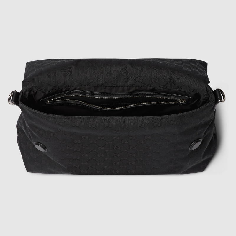 Medium GG crossbody bag with Web 9