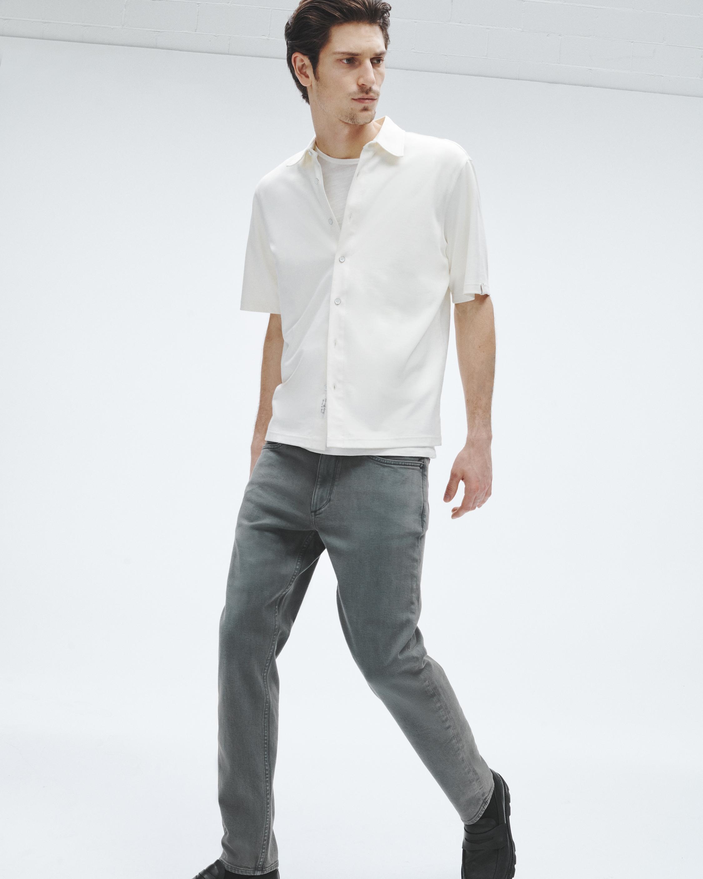 Fit 2 - Stanmore
Slim Fit Authentic Stretch Jean - 5